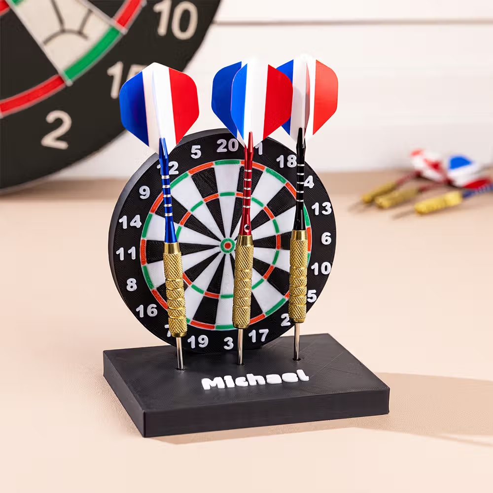Henkilökohtainen 3D painettu Dartboard kuvio Dart haltija teksti ja pohja pitämiseen 3 tikkaa Desk Decor syntymäpäivälahja Dart ystäville